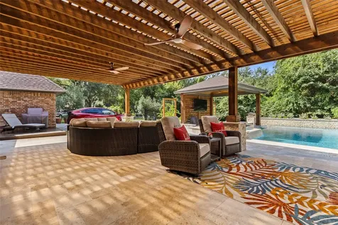 10 Holly Tree Lane Spring TX 77373