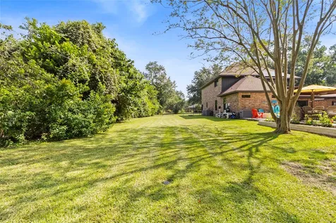 10 Holly Tree Lane Spring TX 77373