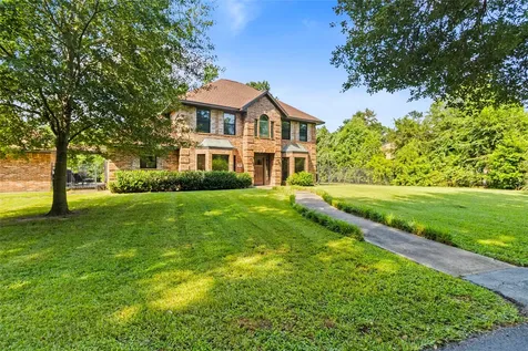 10 Holly Tree Lane Spring TX 77373