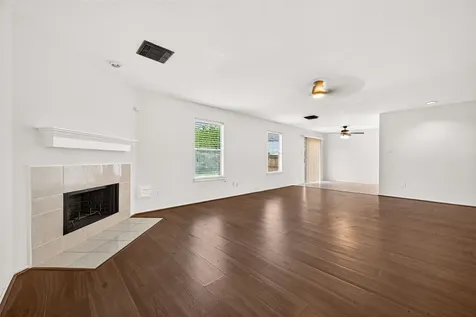 8839 Aspen Meadow Drive Houston TX 77071