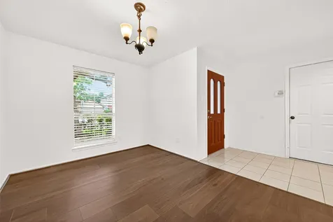 8839 Aspen Meadow Drive Houston TX 77071