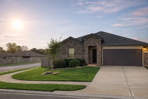 128 Barton Creek Drive Huntsville TX 77340