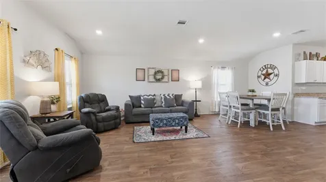 128 Barton Creek Drive Huntsville TX 77340