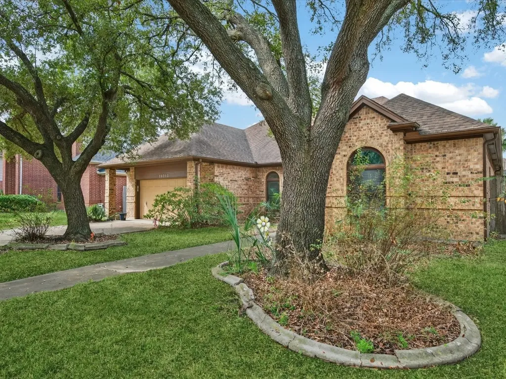 10315 Hedge Way Drive Houston TX 77065