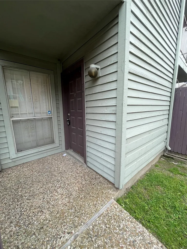9350 Country Creek Drive 74 Houston TX 77036