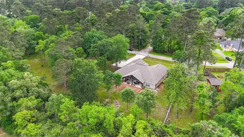 611 Meadow Crossing Crossing Magnolia TX 77355
