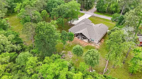 611 Meadow Crossing Crossing Magnolia TX 77355