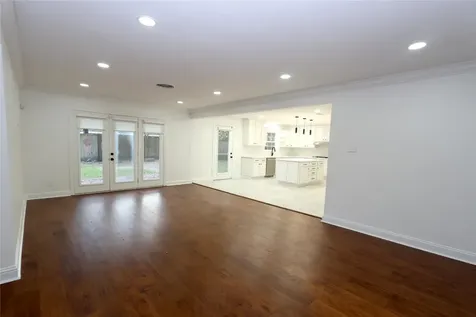 4839 Mcdermed Drive Houston TX 77035