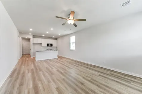 10935 Independence Road Cleveland TX 77328