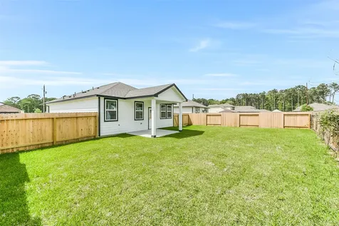 10935 Independence Road Cleveland TX 77328