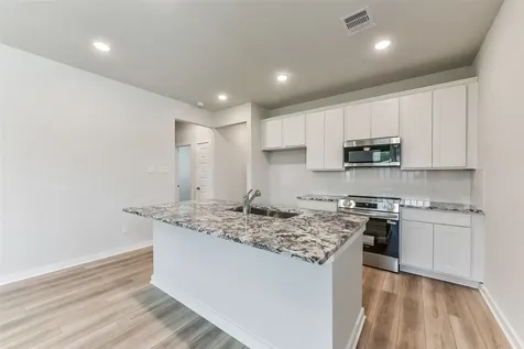 10935 Independence Road Cleveland TX 77328