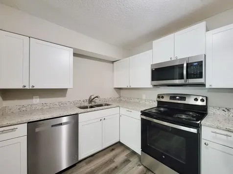 5606 Willow Glen Drive Houston TX 77033