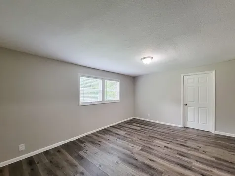 5606 Willow Glen Drive Houston TX 77033