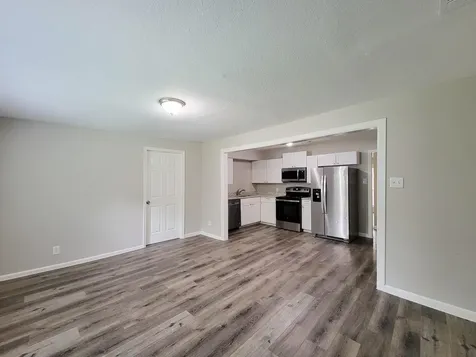 5606 Willow Glen Drive Houston TX 77033
