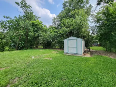 5606 Willow Glen Drive Houston TX 77033