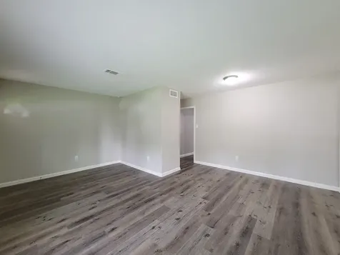 5606 Willow Glen Drive Houston TX 77033