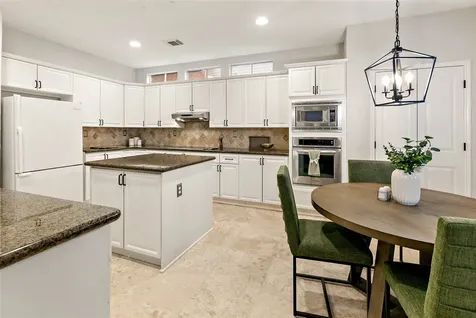 35 Larks Aire Place The Woodlands TX 77381