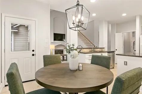 35 Larks Aire Place The Woodlands TX 77381