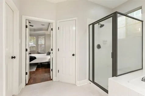 35 Larks Aire Place The Woodlands TX 77381