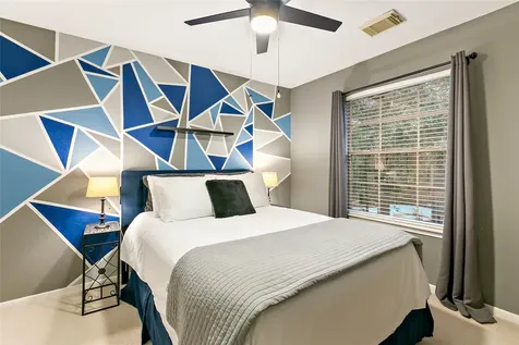 35 Larks Aire Place The Woodlands TX 77381