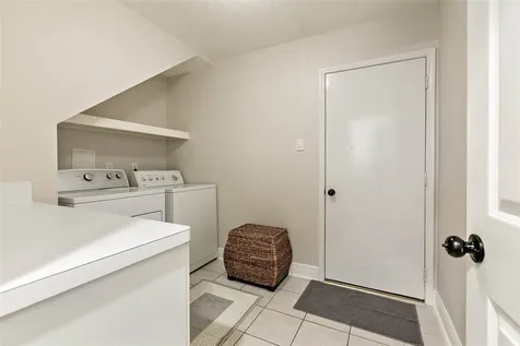35 Larks Aire Place The Woodlands TX 77381