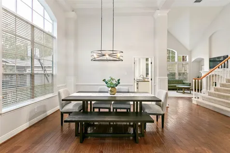 35 Larks Aire Place The Woodlands TX 77381