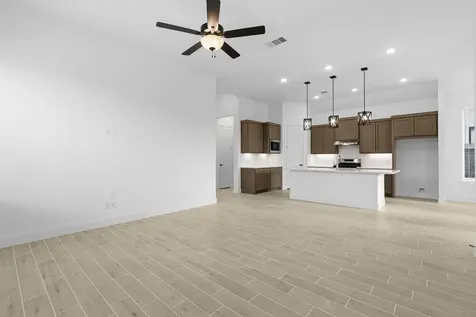 12115 Wild Bend Drive Mont Belvieu TX 77523