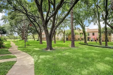 800 Country Place Drive 303 Houston TX 77079