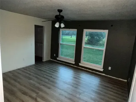 109 Buffalo Trail Lake Jackson TX 77566