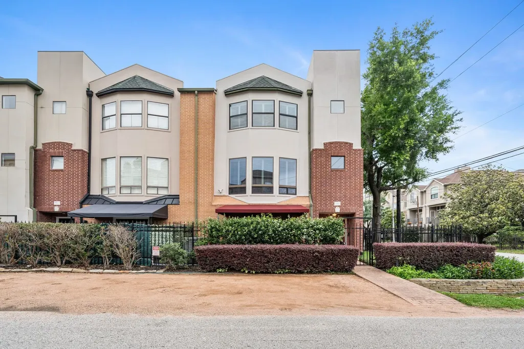 501 Detering Street Houston TX 77007