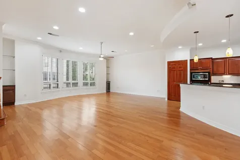 501 Detering Street Houston TX 77007