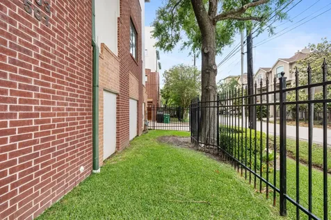 501 Detering Street Houston TX 77007