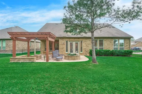 230 Connemara Drive The Woodlands TX 77382