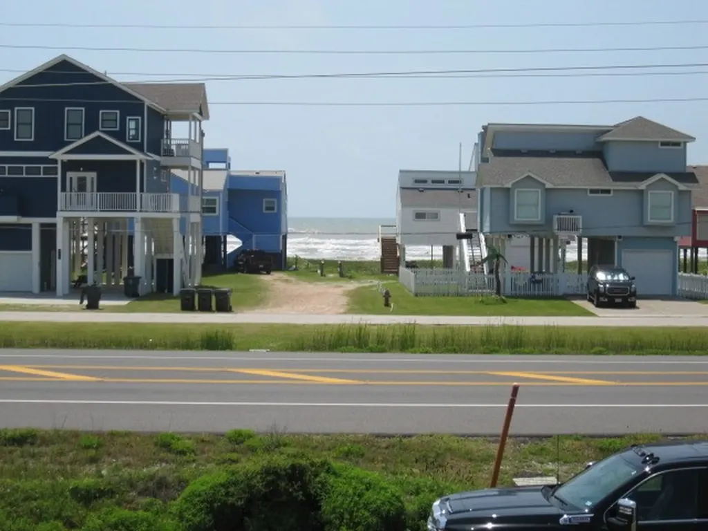 Lot 11 Verano Galveston TX 77554