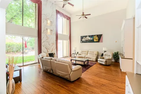 12007 Lakeway Court Houston TX 77071