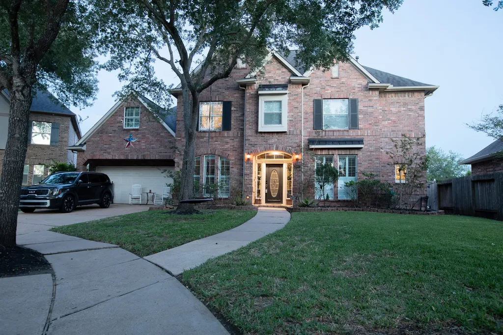 2607 Summer Trace Court Richmond TX 77406