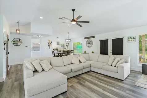 528 Belmont Drive Friendswood TX 77546