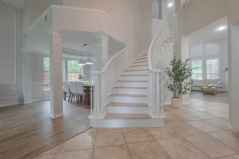 66 Marquise Oaks Place The Woodlands TX 77382