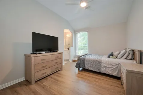 66 Marquise Oaks Place The Woodlands TX 77382