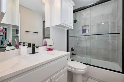 66 Marquise Oaks Place The Woodlands TX 77382