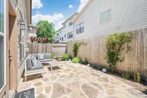 5425 Nolda Street Houston TX 77007