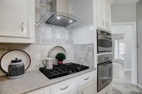 112 Harbour Town Drive Conroe TX 77356