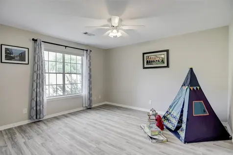 112 Harbour Town Drive Conroe TX 77356