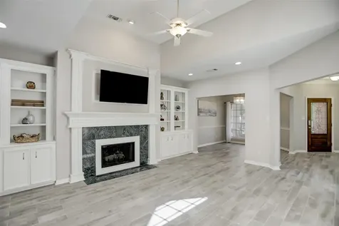 112 Harbour Town Drive Conroe TX 77356