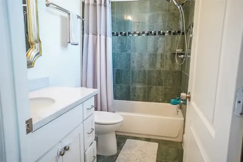 5636 Kiam Street A Houston TX 77007