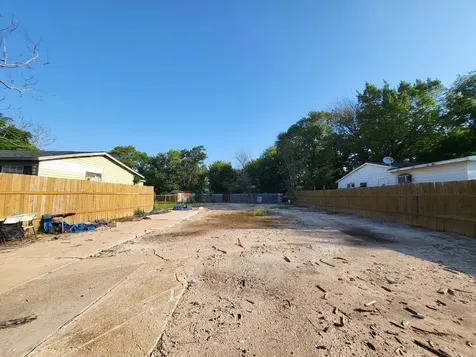 105 Zachary Street Houston TX 77029