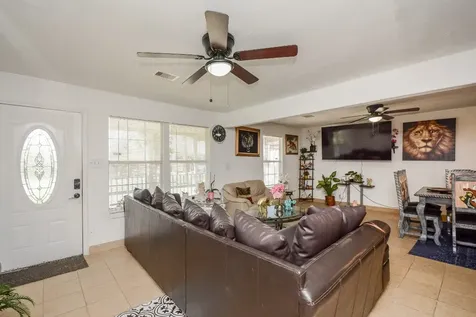 3421 Avenue C Dickinson TX 77539