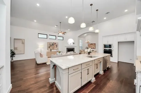4310 Bakers Cove Manvel TX 77578