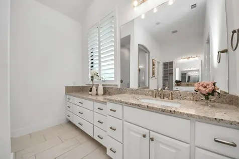 4310 Bakers Cove Manvel TX 77578