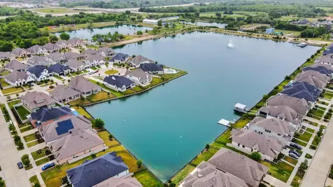 4310 Bakers Cove Manvel TX 77578